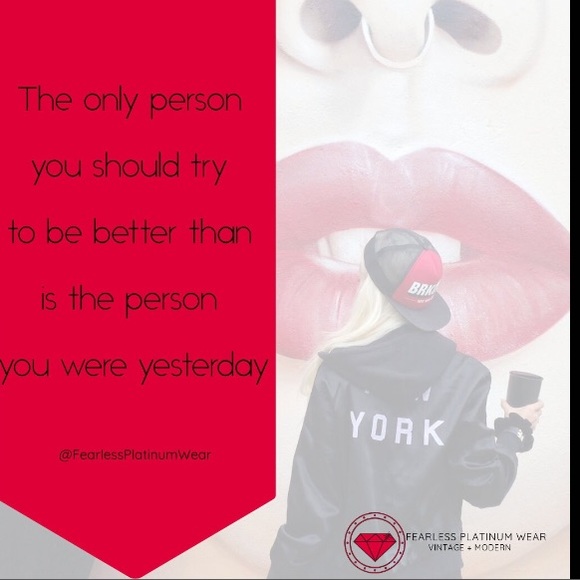 Vintage 90sBlack and White Houndstooth Print Blazer, Lace Hanky Button Front - Picture 10 of 10